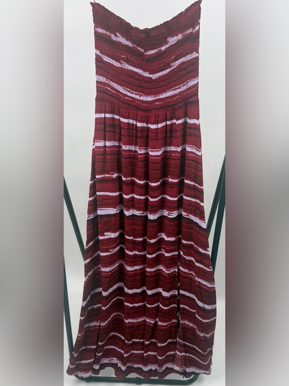 Evereve Lydia Strapless Maxi Dress XS Burgundy White Stripe Smocked Flowy Boho - Picture 2 of 5